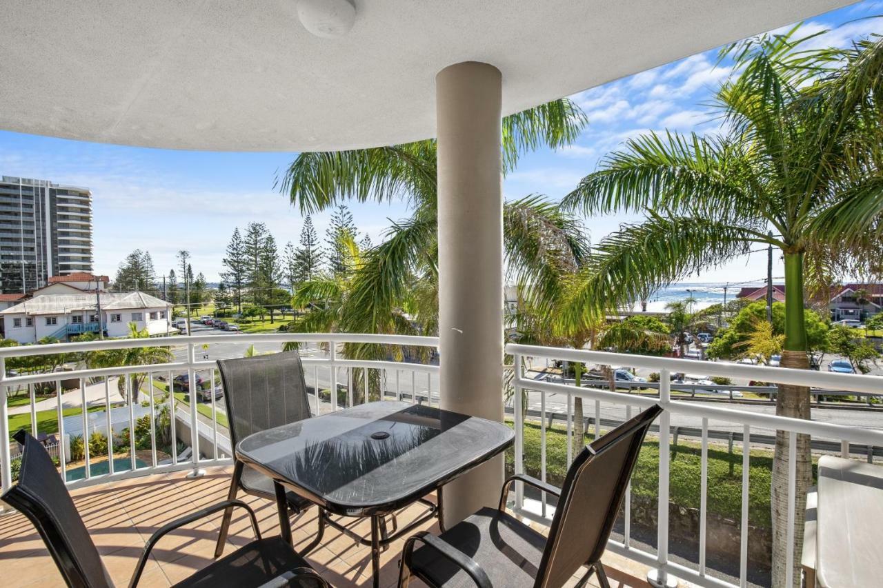 Kirra Palms Holiday Apartments Gold Coast Exterior photo