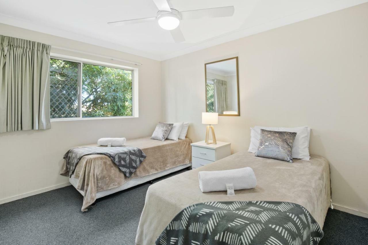 Kirra Palms Holiday Apartments Gold Coast Exterior photo