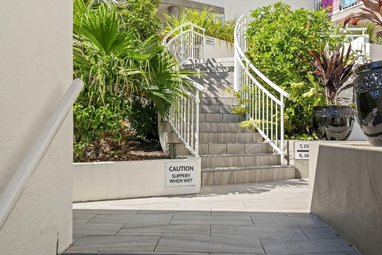 Kirra Palms Holiday Apartments Gold Coast Exterior photo